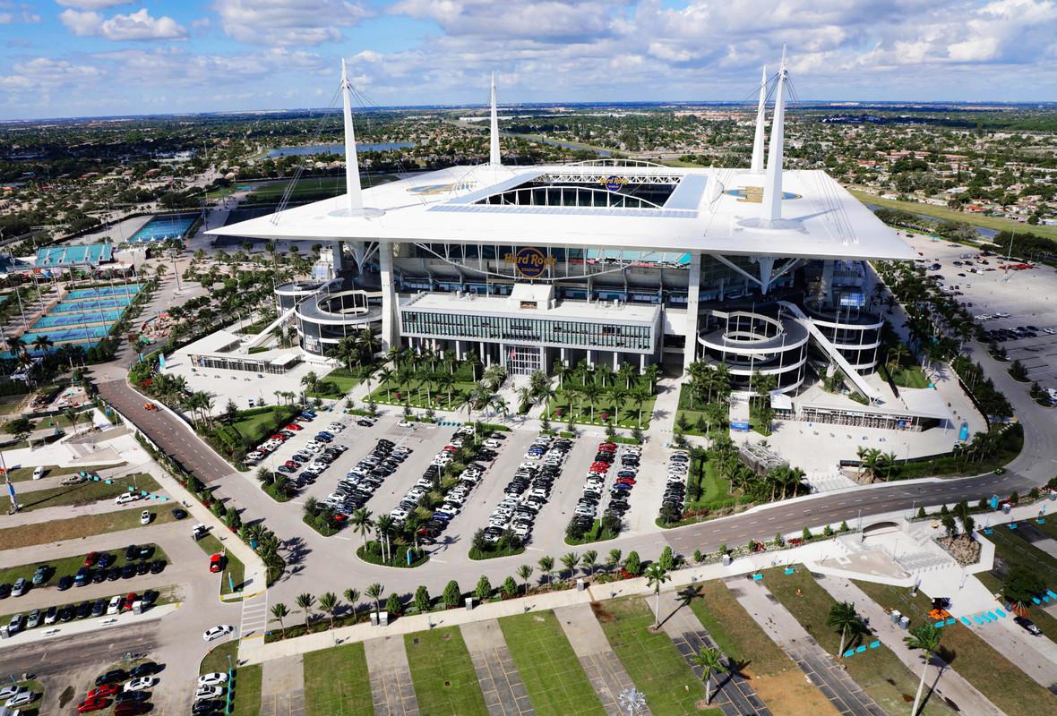 Sân vận động Hard Rock sân nhà của câu lạc bộ Miami Dolphins