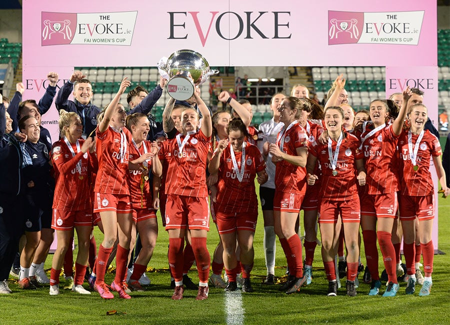Cúp Quốc gia Nữ Ireland - Giải đấu bóng đá danh giá dành cho các câu lạc bộ nữ tại Ireland