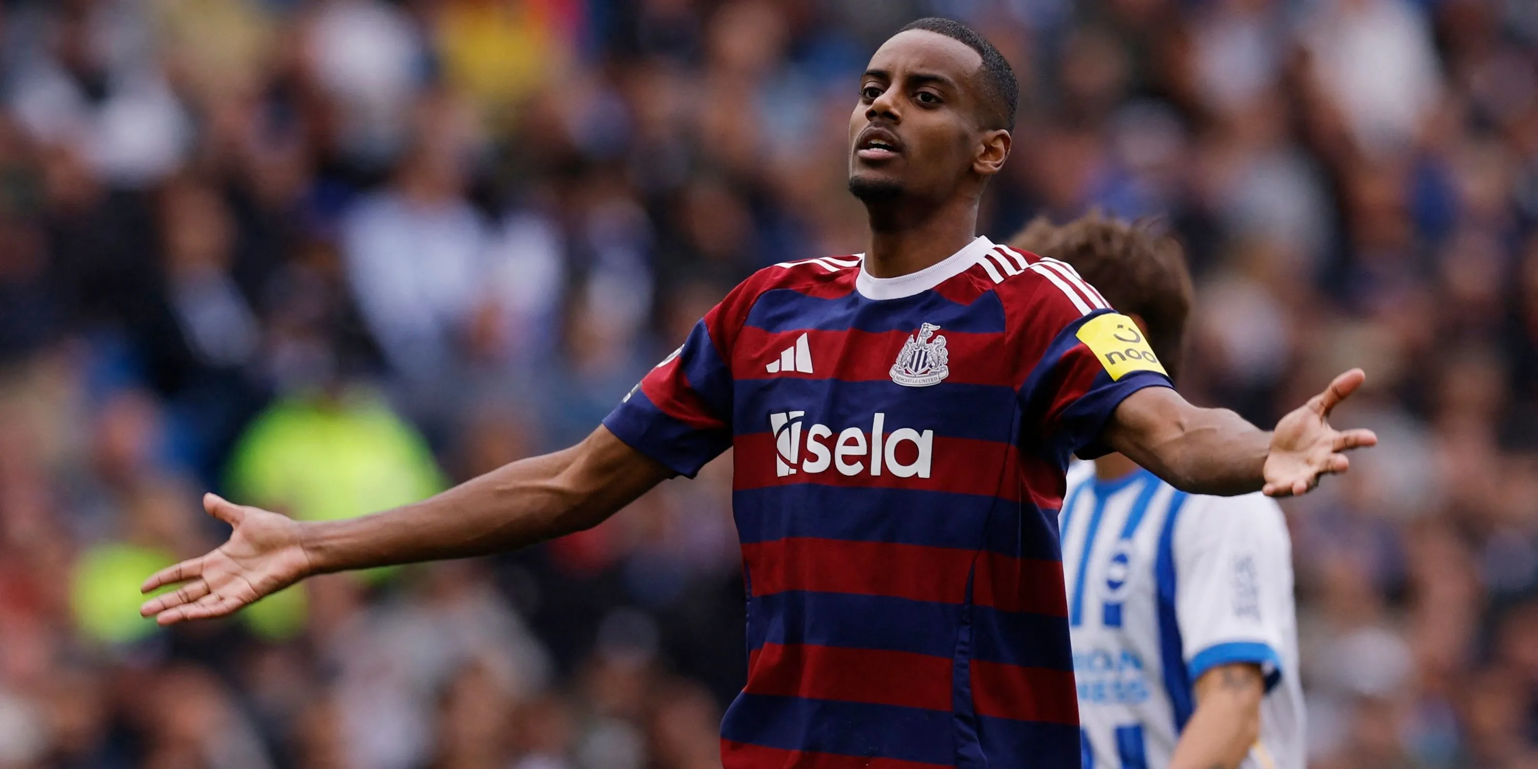 Alexander Isak ăn mừng bàn thắng cho Newcastle United