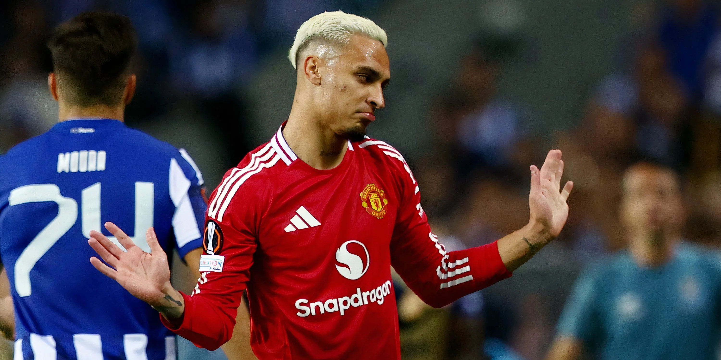 Antony trong màu áo Manchester United trước khi được cho mượn