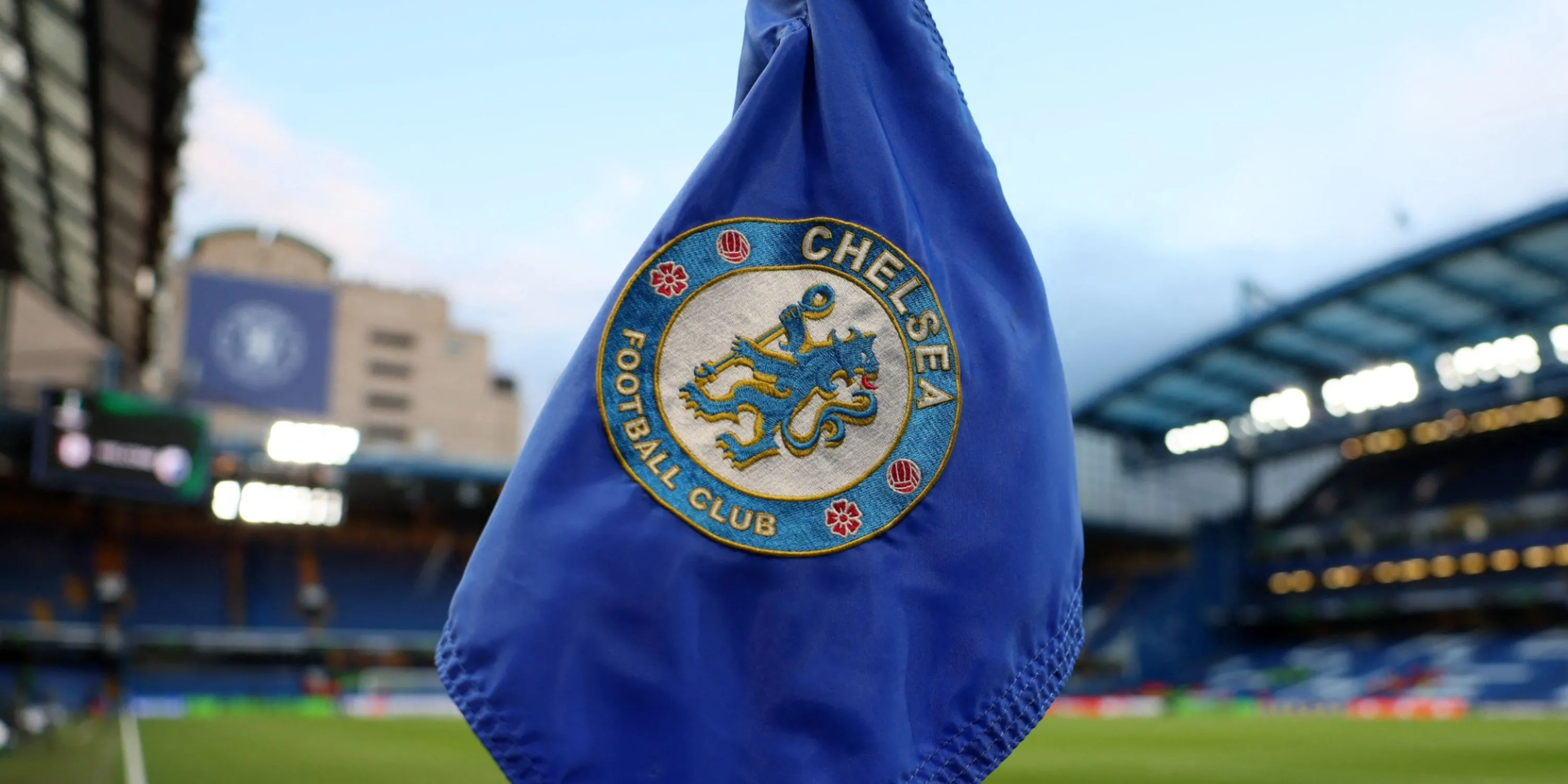 Biểu tượng câu lạc bộ Chelsea và sân vận động Stamford Bridge