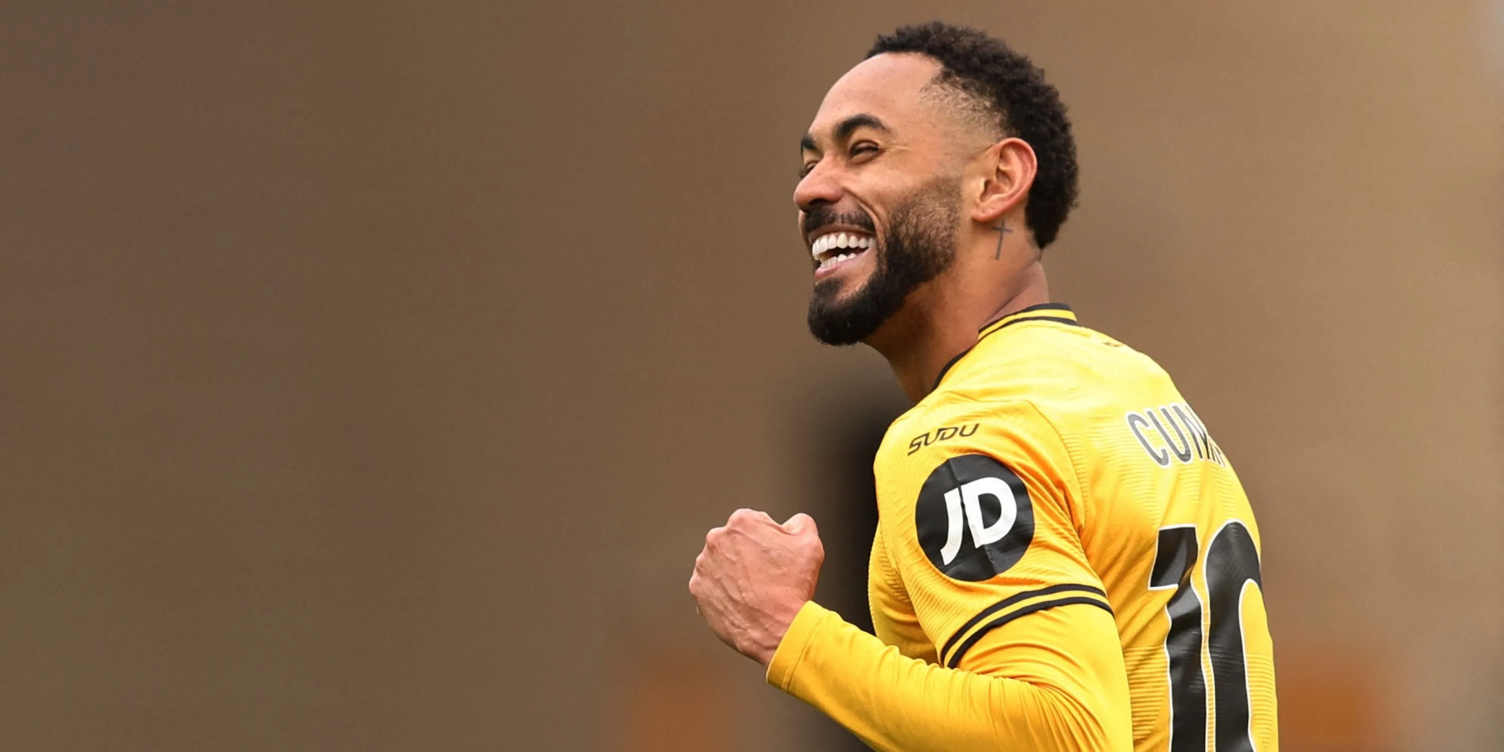 Matheus Cunha ăn mừng bàn thắng ghi cho Wolverhampton Wanderers tại Premier League