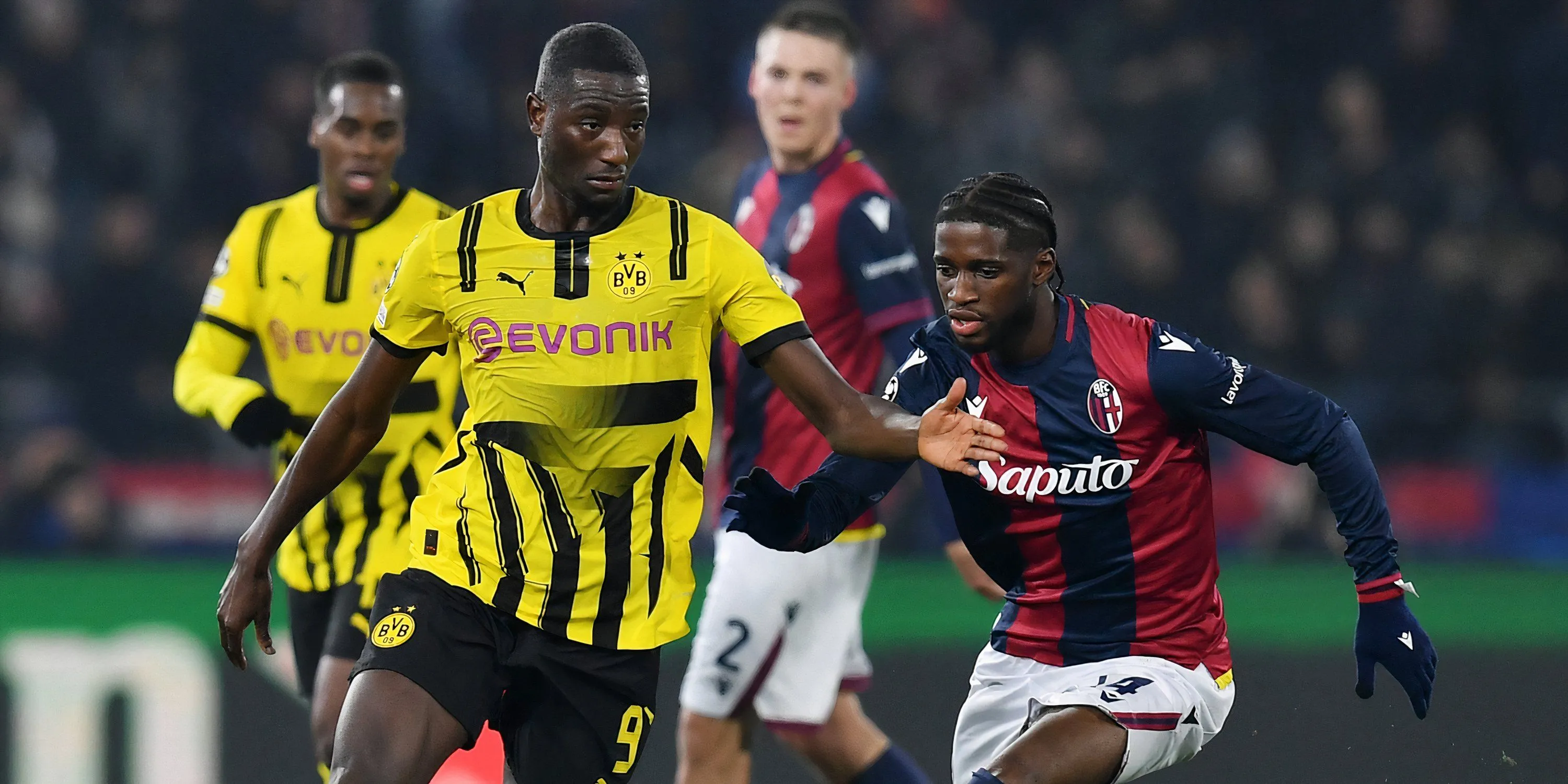 Serhou Guirassy - tiền đạo Borussia Dortmund - thể hiện khả năng ghi bàn tại Champions League.