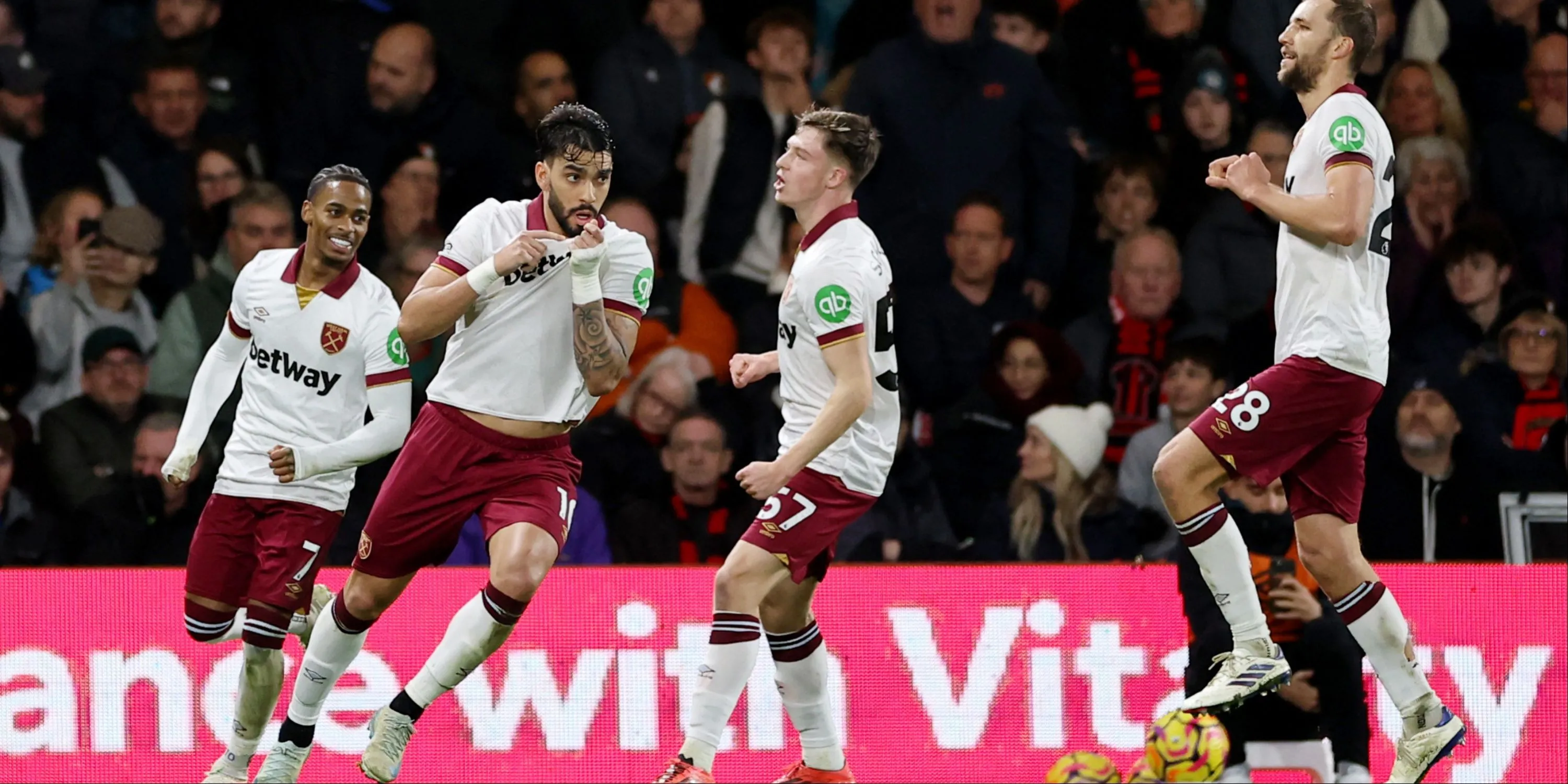 Tiền vệ Lucas Paqueta trong màu áo West Ham United, mục tiêu chuyển nhượng tiềm năng của Manchester City