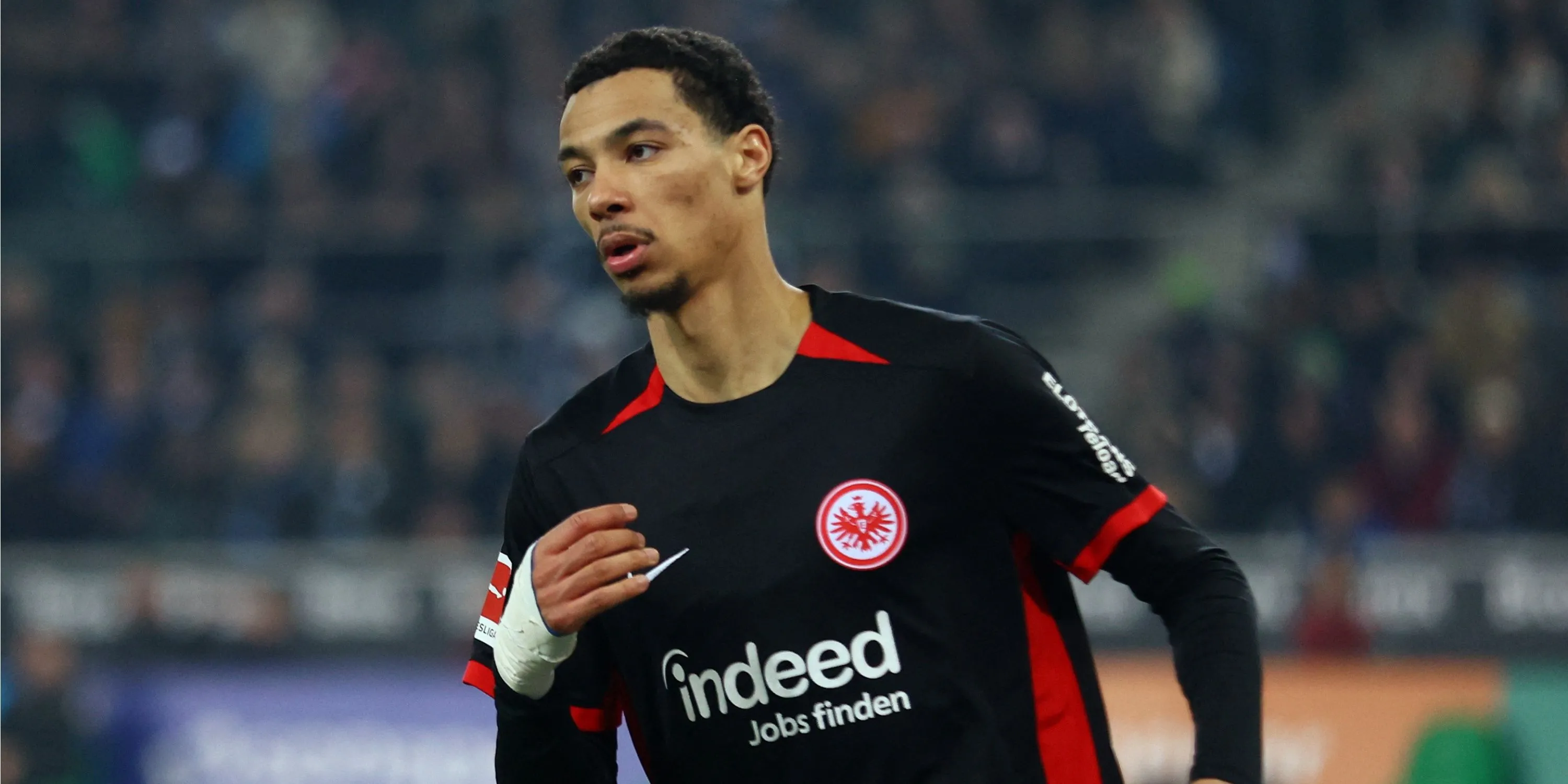 Hugo Ekitiké thi đấu cho Eintracht Frankfurt