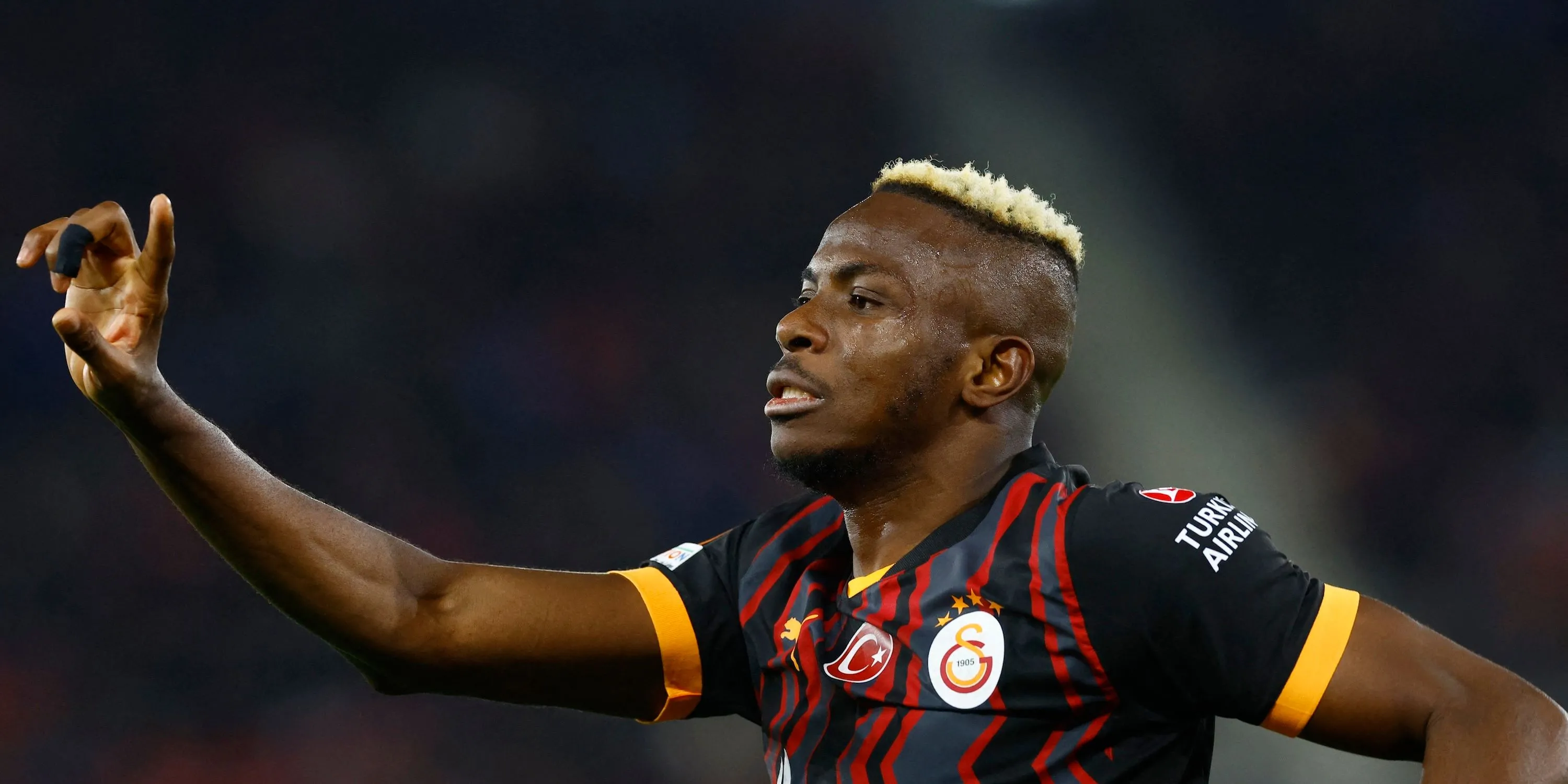 Tiền đạo Victor Osimhen ăn mừng trong màu áo Galatasaray - mục tiêu của MU
