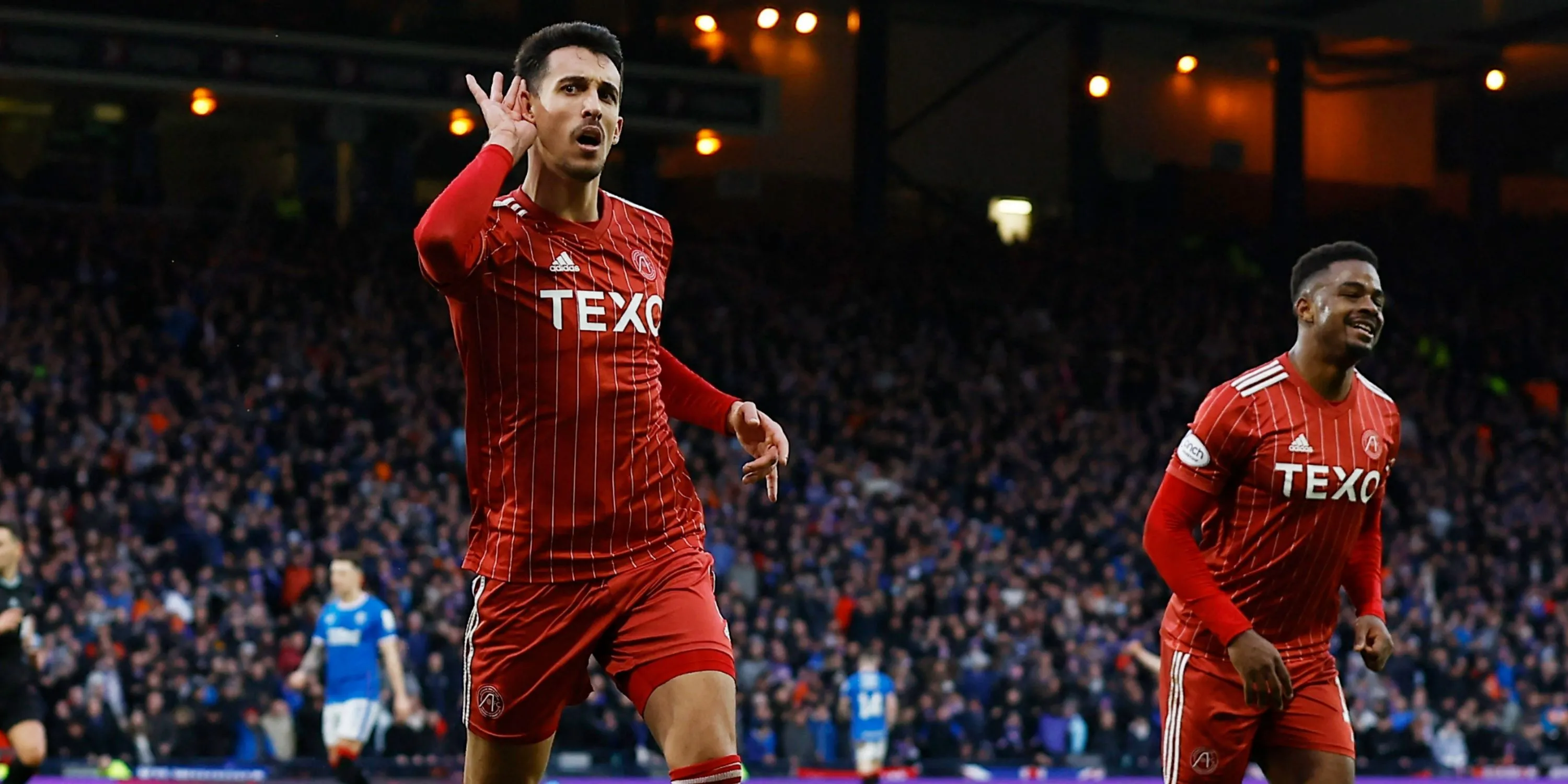 Bojan Miovski trong màu áo CLB cũ Aberdeen tại Scotland