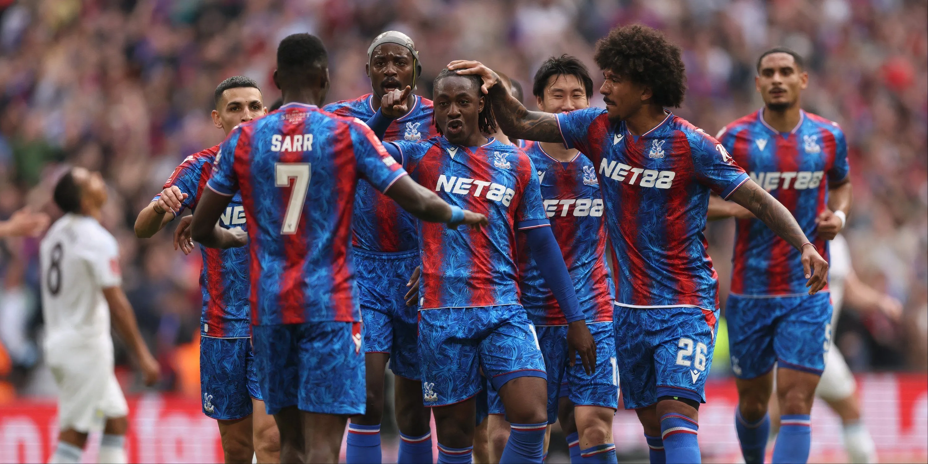 Chân dung tiền vệ tấn công Eberechi Eze, mục tiêu của Chelsea