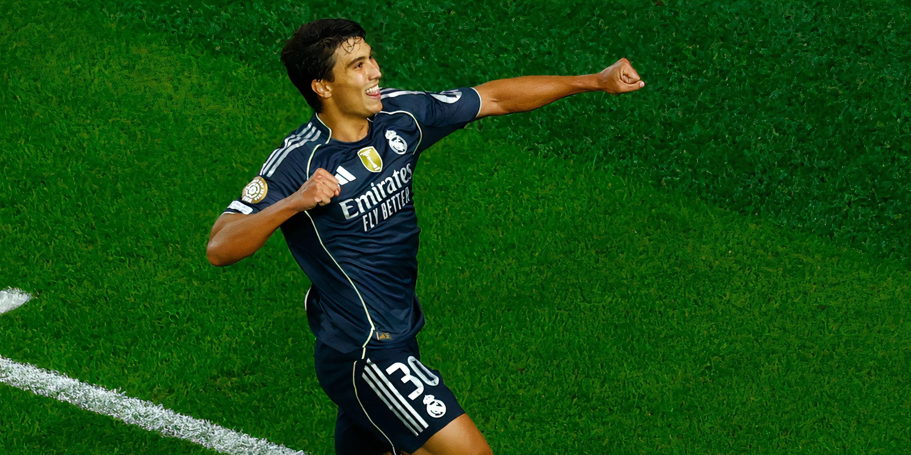 Gonzalo Garcia trong màu áo Real Madrid, cầu thủ trẻ đầy hứa hẹn được nhiều CLB săn đón.