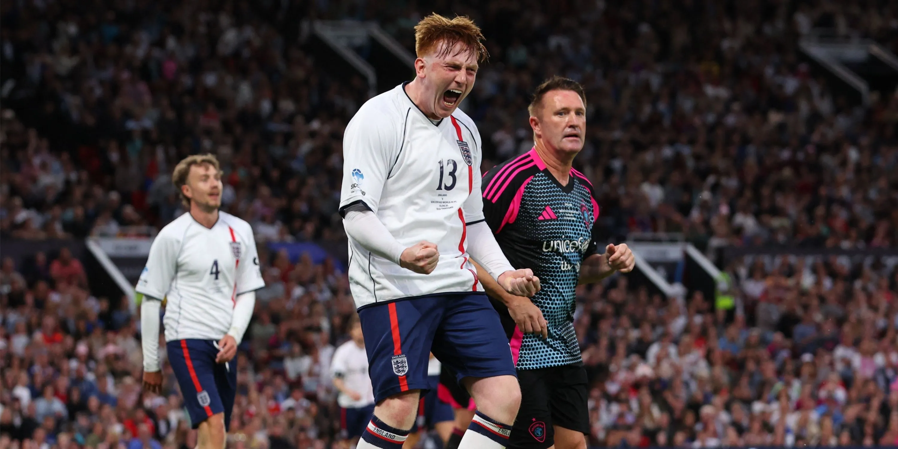 Streamer và Youtuber Angry Ginge, một fan cứng cáp của Manchester United.