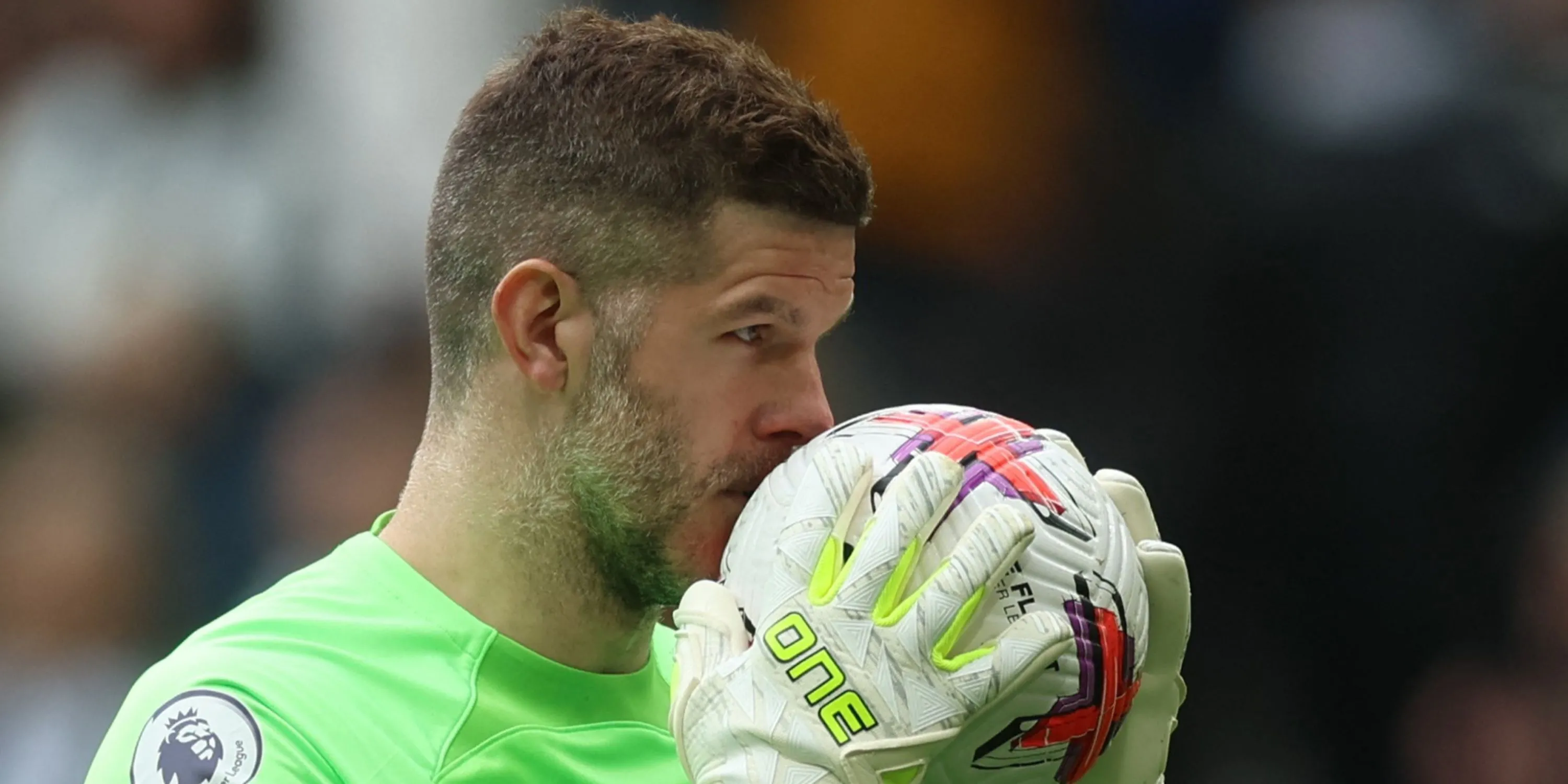 Thủ môn Fraser Forster của Tottenham Hotspur