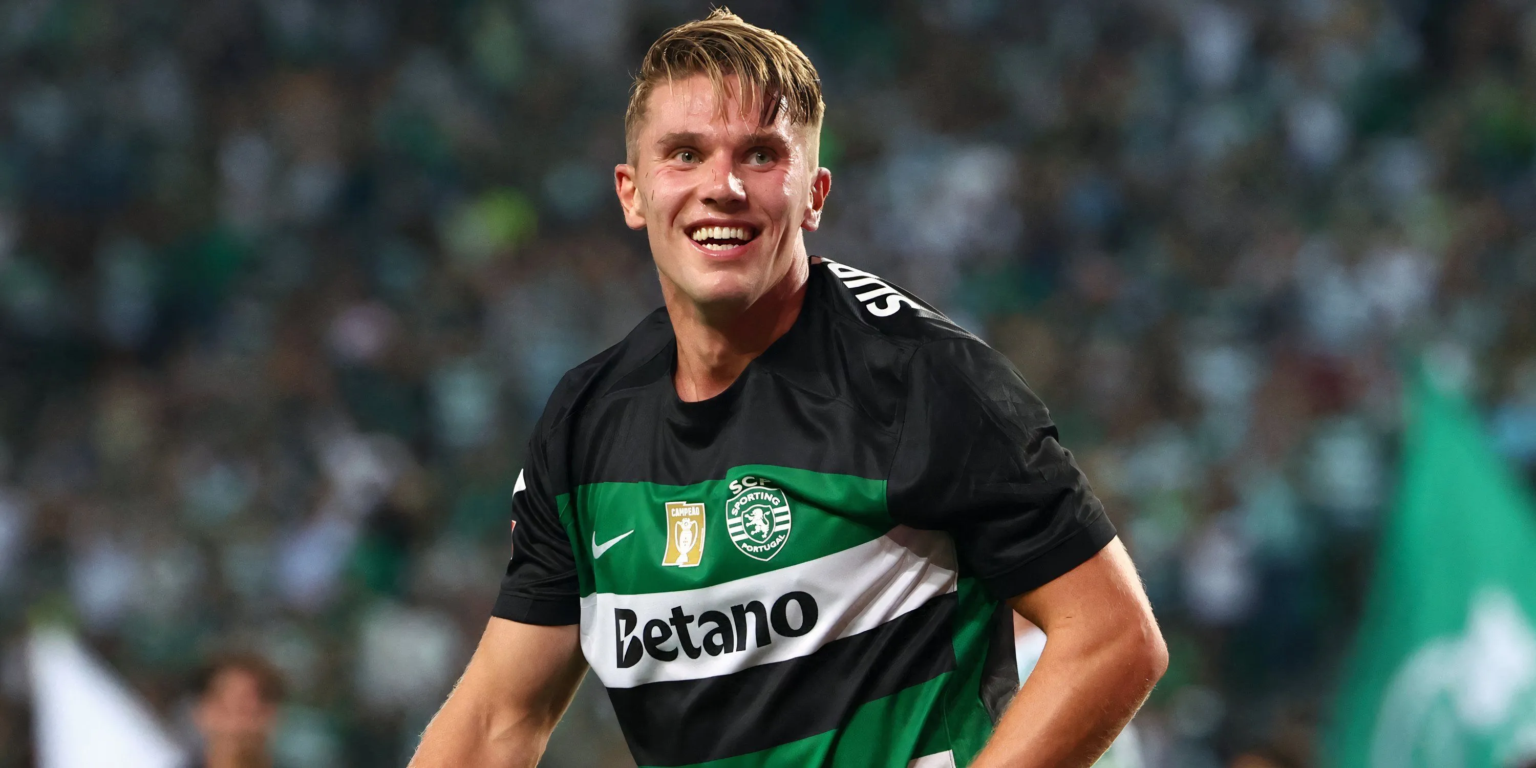 Tiền đạo Sporting Viktor Gyokeres ăn mừng bàn thắng