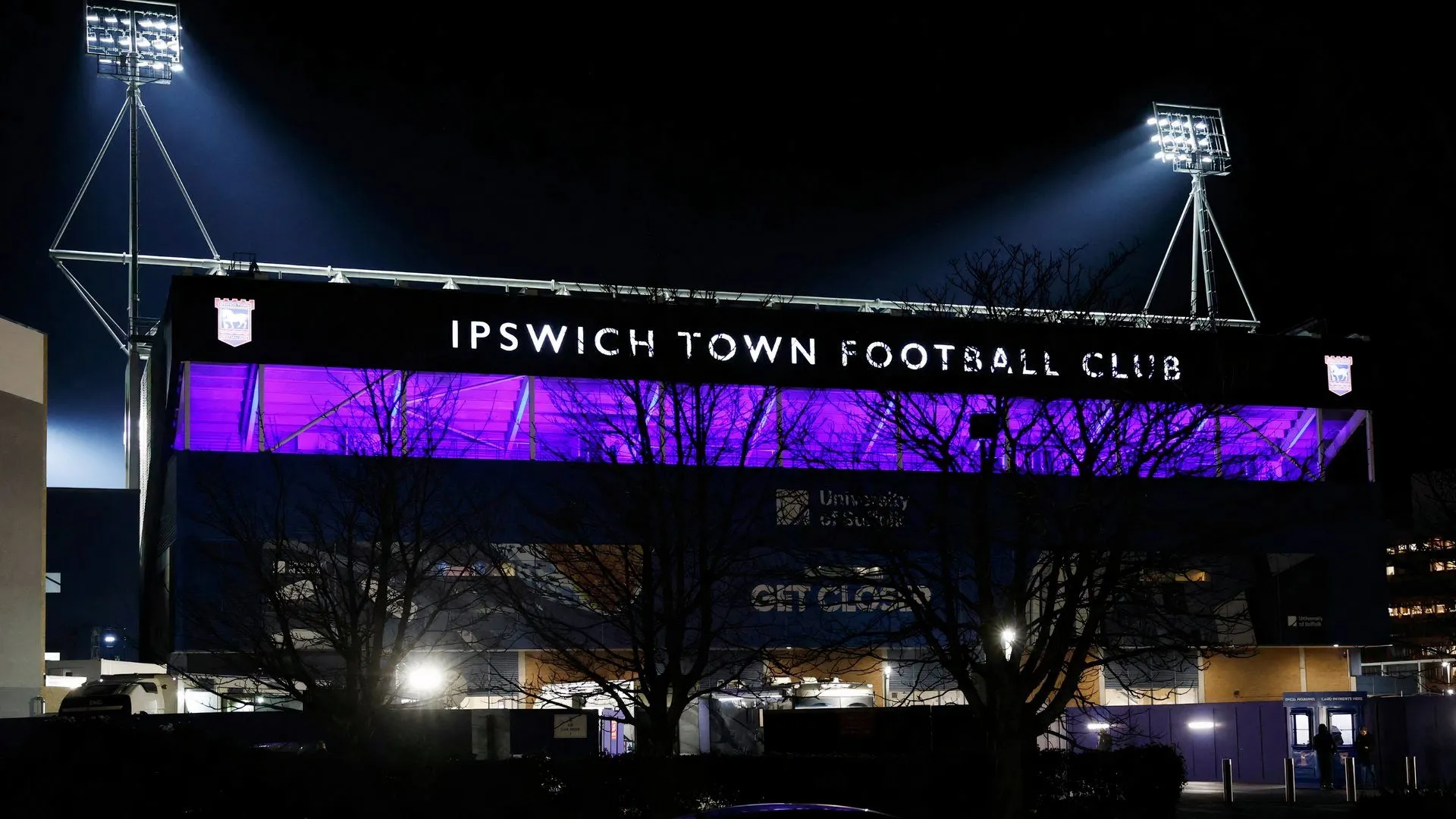 Toàn cảnh bên ngoài sân vận động Portman Road, sân nhà của câu lạc bộ Ipswich Town, trước thềm mùa giải mới.