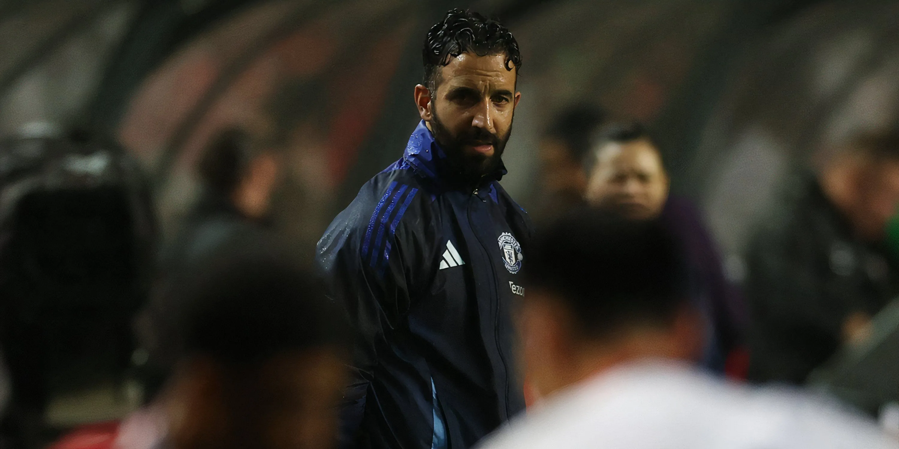 Huấn luyện viên Ruben Amorim dưới áp lực tại Manchester United sau chuỗi trận thất vọng
