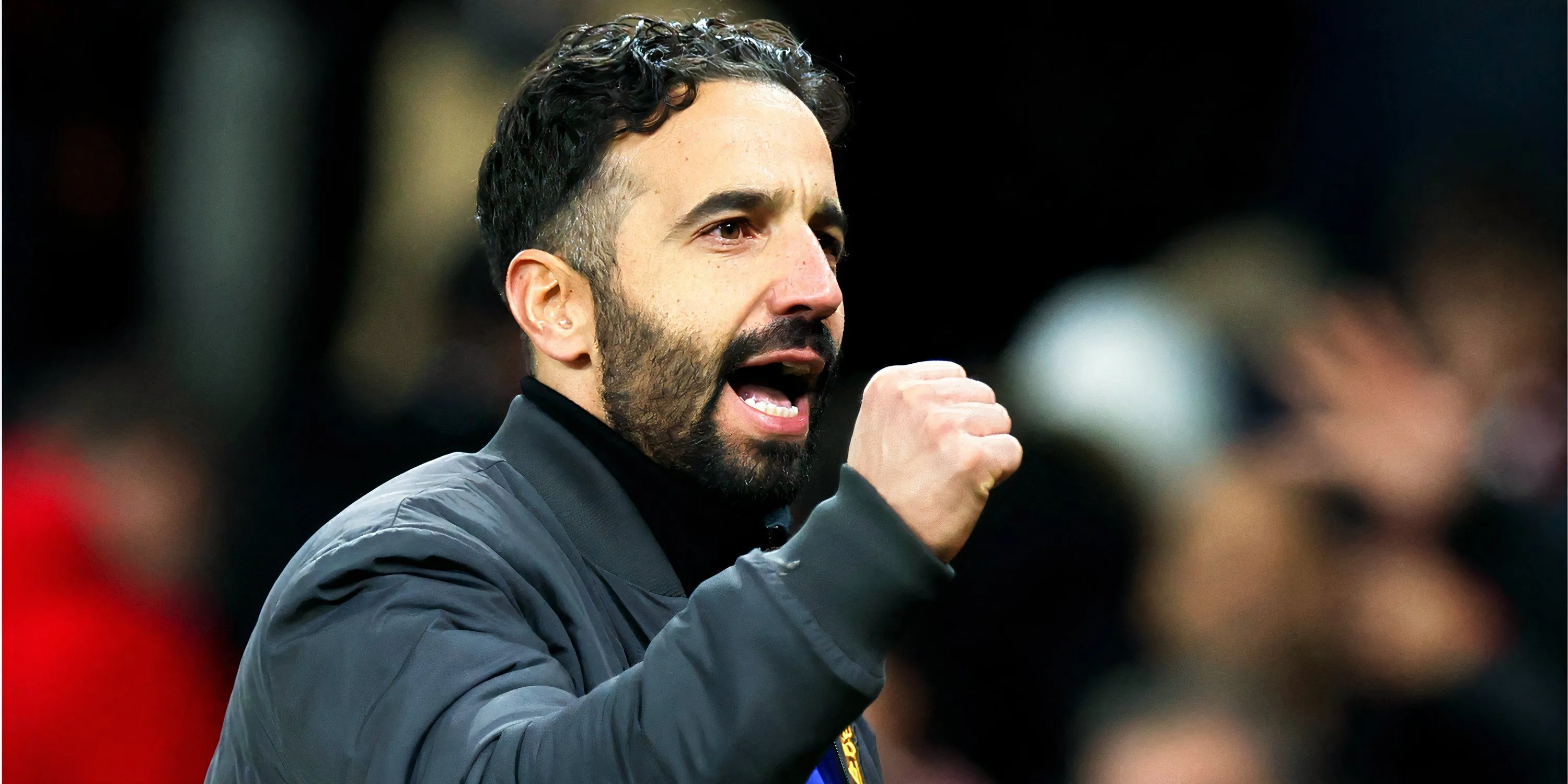 Ruben Amorim quan sát buổi tập Manchester United, nhắm đến đào tạo trẻ và thử nghiệm nhân sự