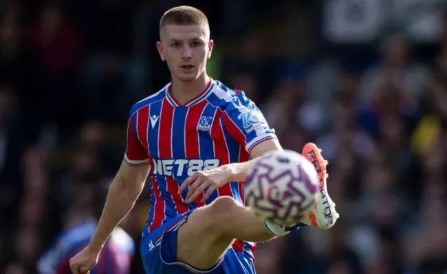 Adam Wharton có chứng tỏ được bản thân trước MU